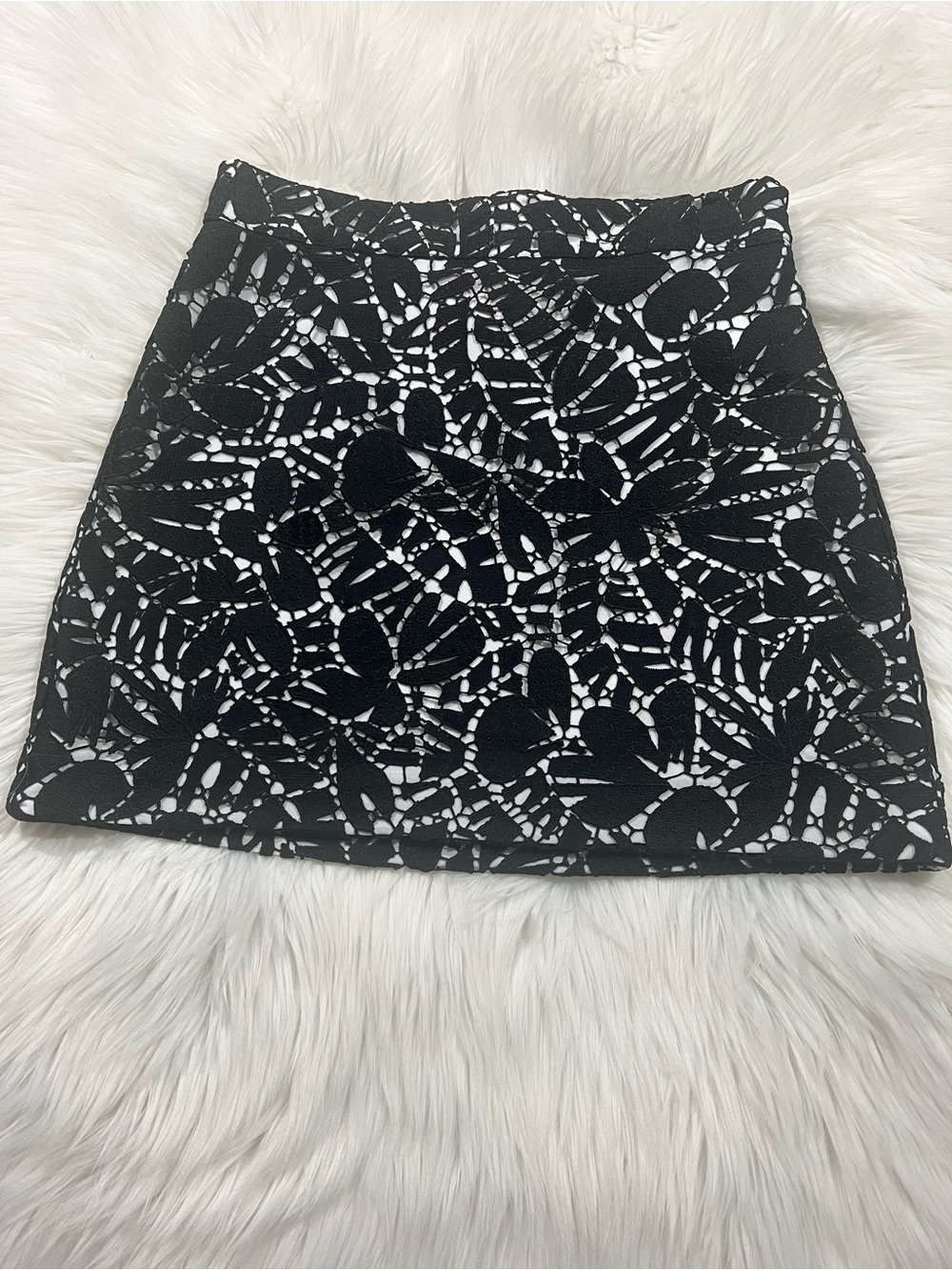 Michael Kors Black and White Floral Lace-Effect Mini Skirt
